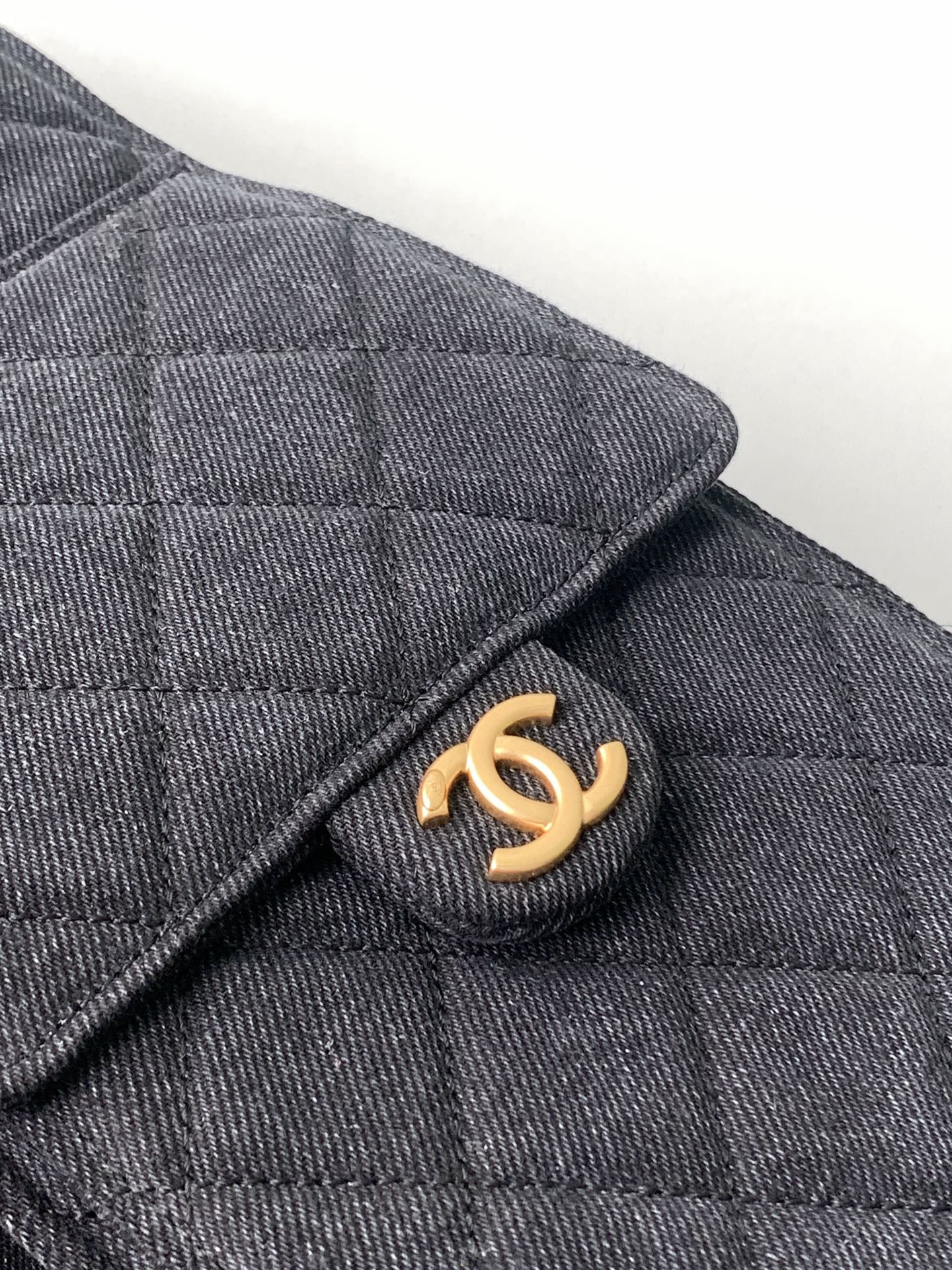 Ch**el 25C Bucket Hobo Bag AS5231 40x30x15cm