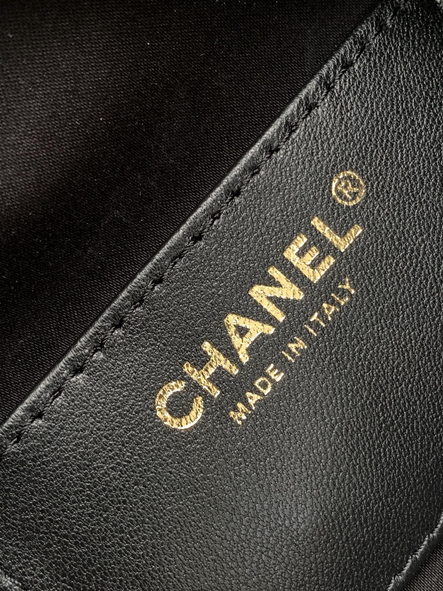 Ch**el 25C Bucket Hobo Bag AS5231 40x30x15cm