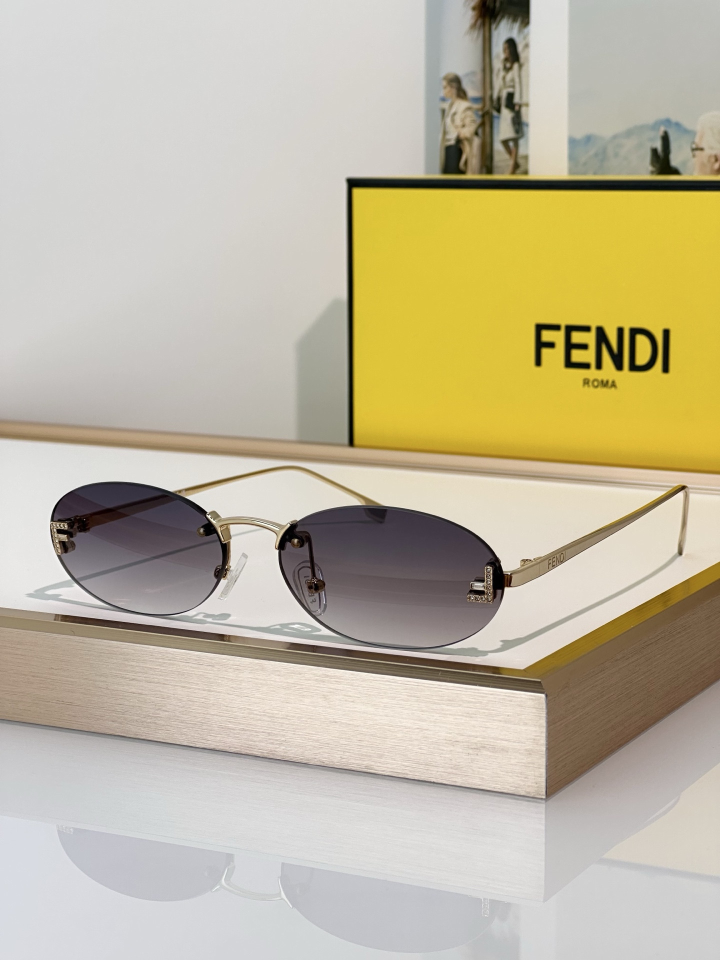 FENDI glasses FE4075US