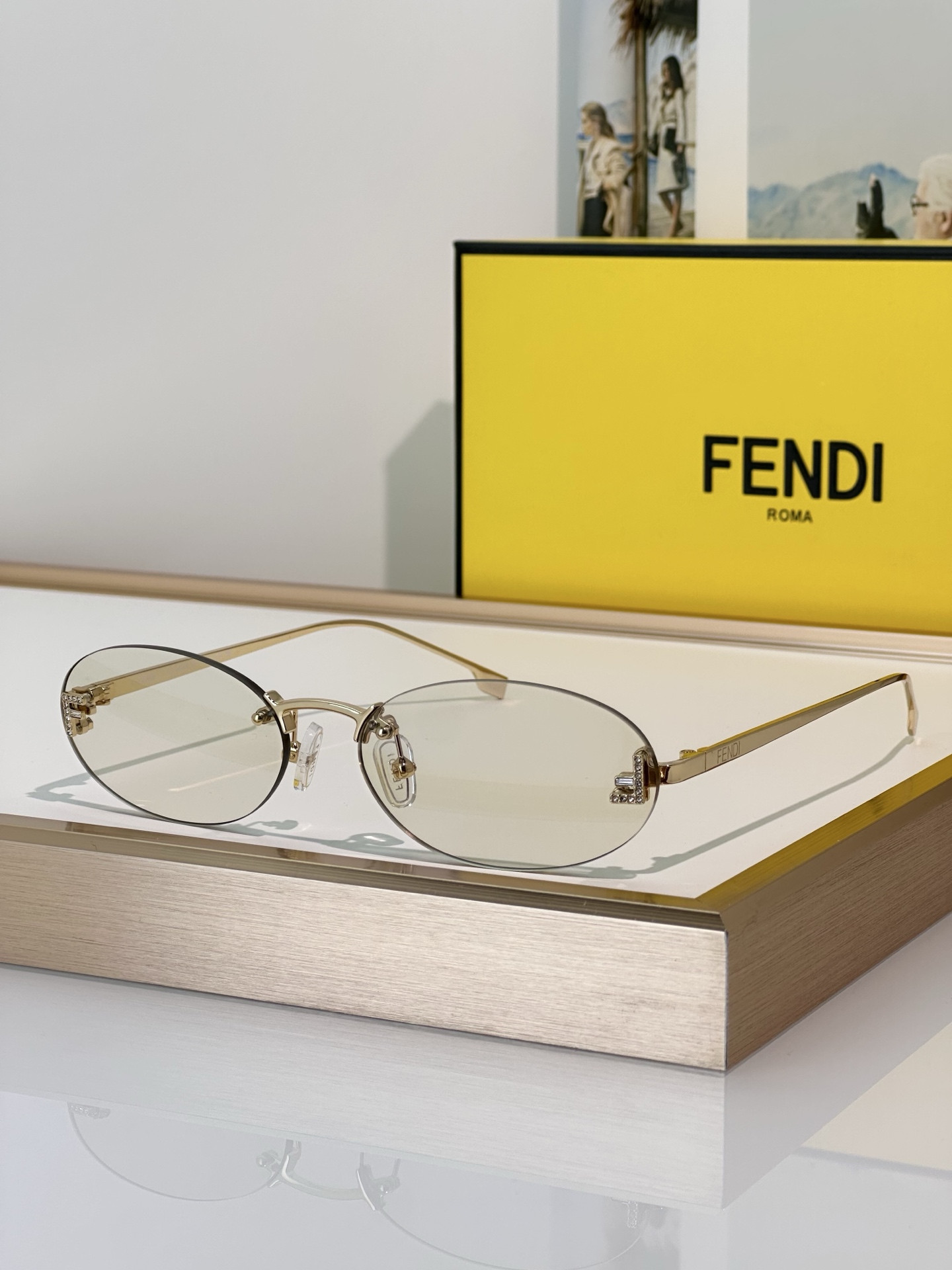 FENDI glasses FE4075US