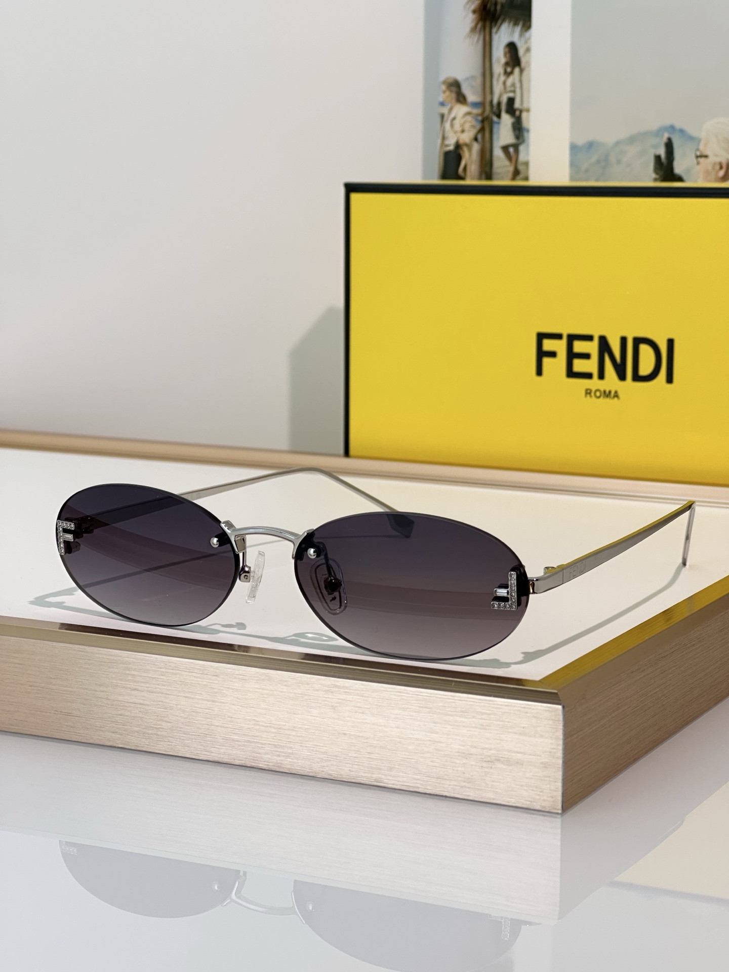 FENDI glasses FE4075US