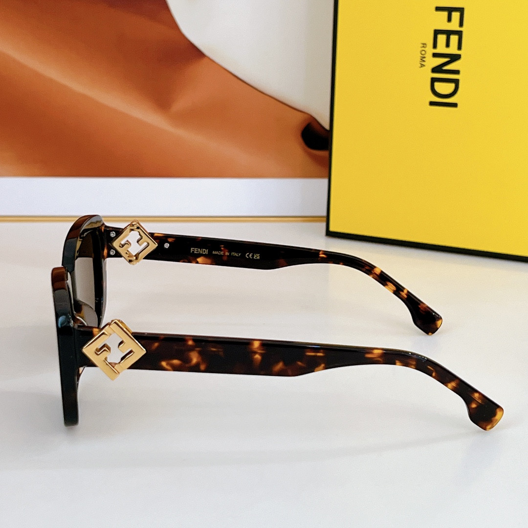 Fendi Glasses FE40138I 54-19-140