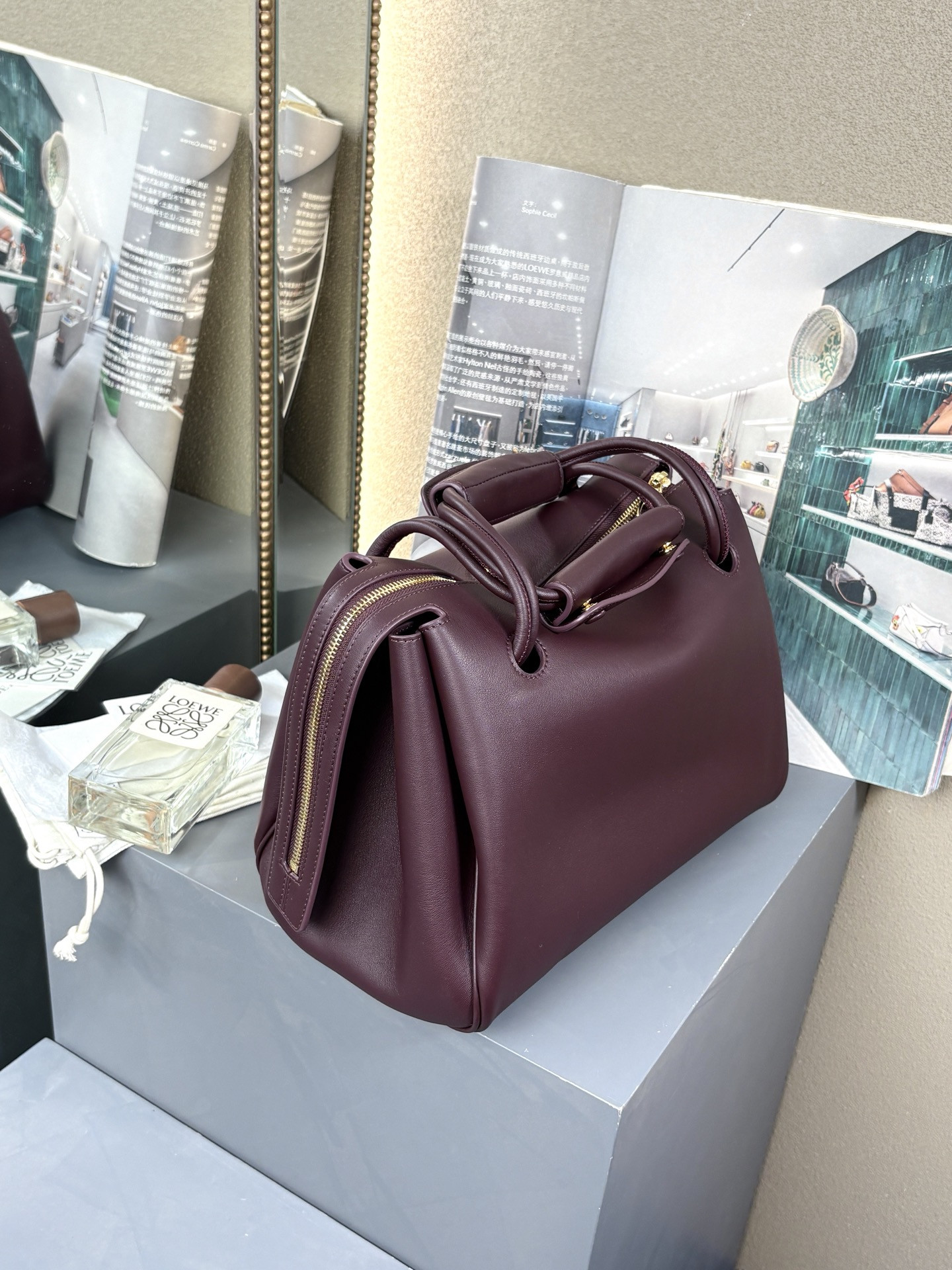 L0ew* Medium Madrid bag in S*pple calfskin 28.5x11x23cm