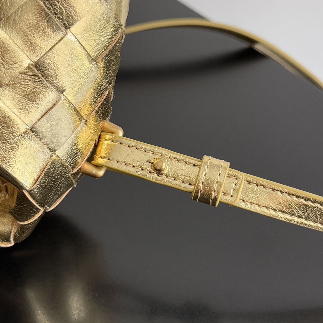 B0tt*ga Ven*ta Mini Hop 25.5x14.5x11cm