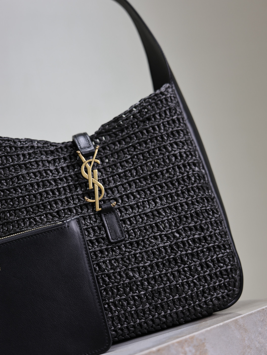 Y51 LE 5 À 7 Soft Small (Raffia/Leather) 22x22x7-9cm