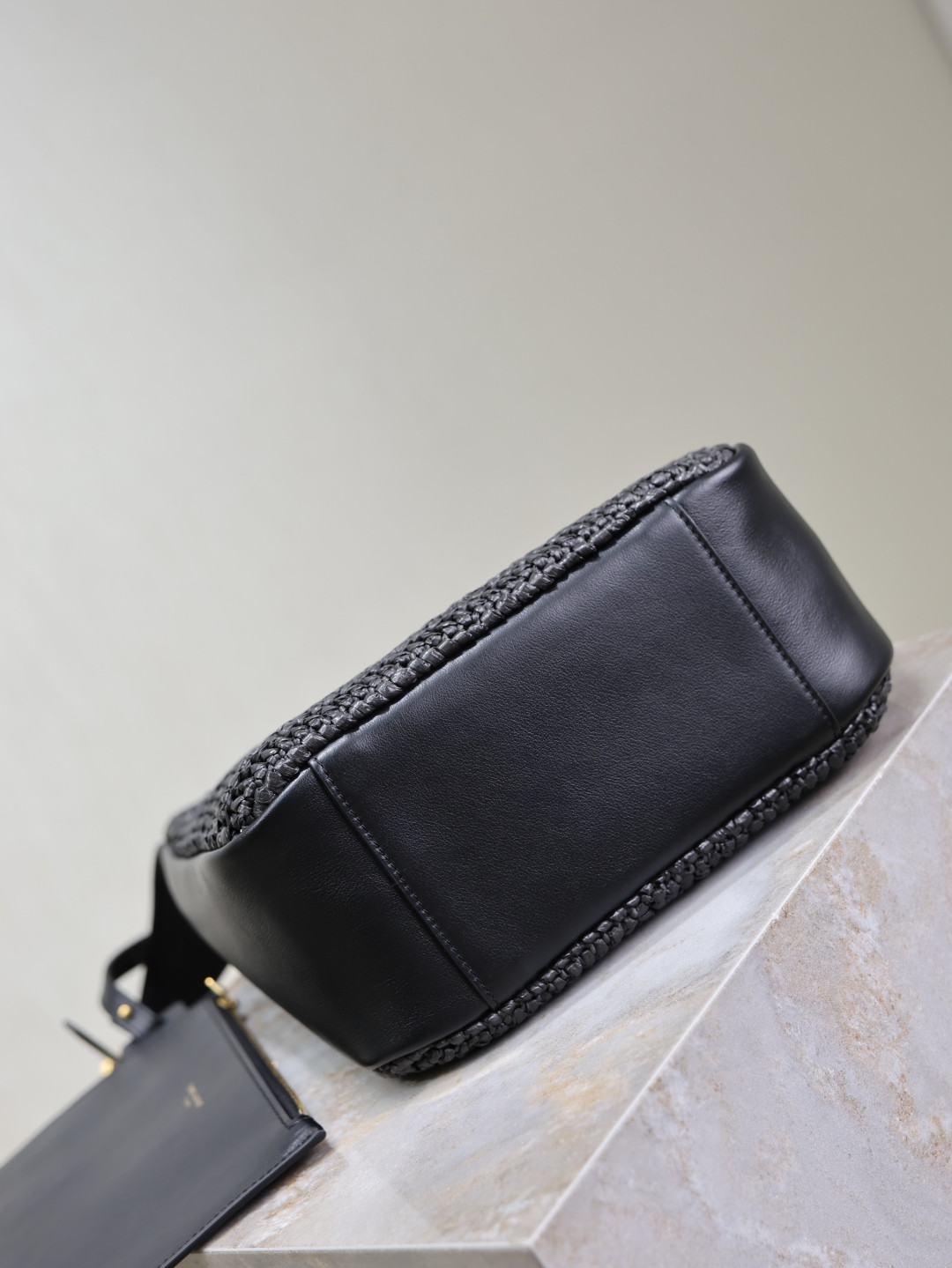 Y51 LE 5 À 7 Soft Small (Raffia/Leather) 22x22x7-9cm