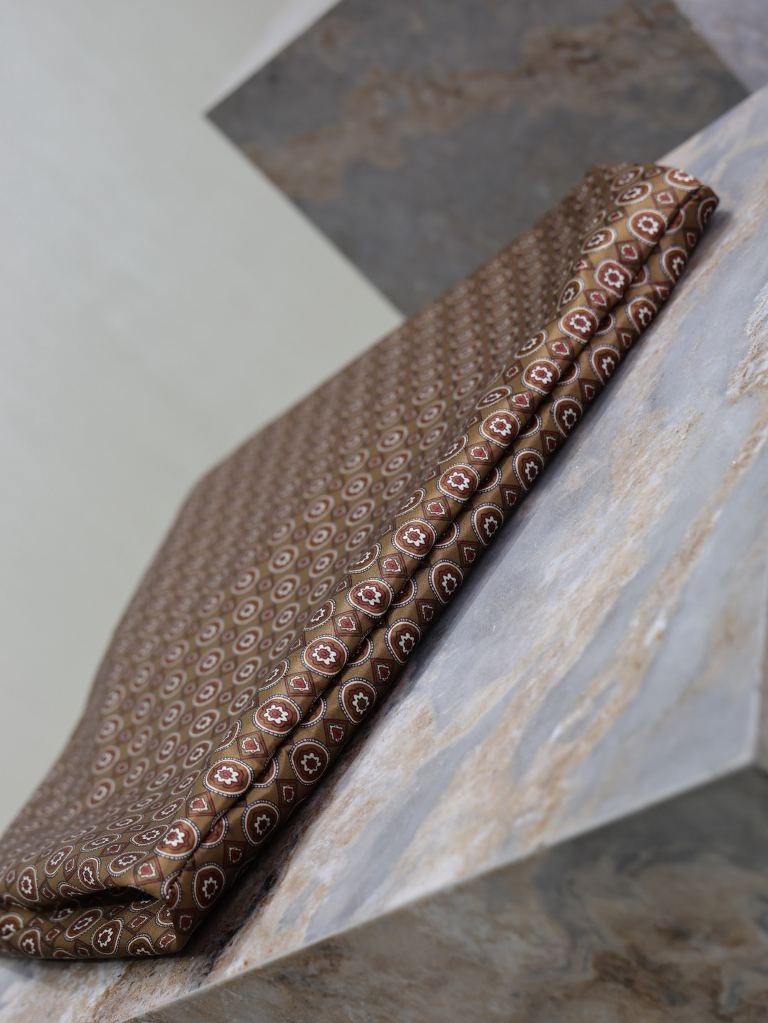 Y51 Amalia (Jacquard) 42x50x1cm