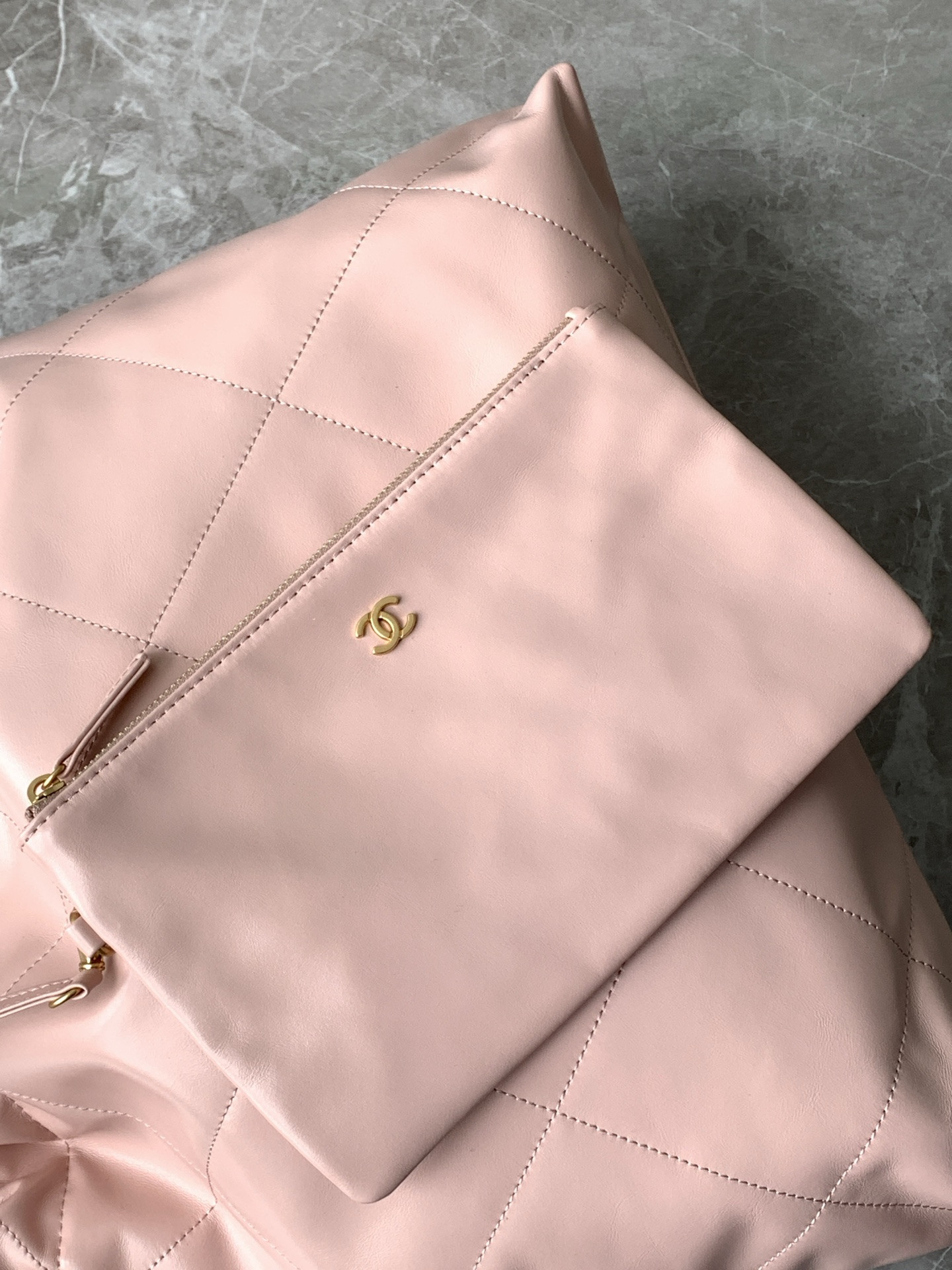 Ch**el 22 HANDBAG AS3261 39×42×8 cm