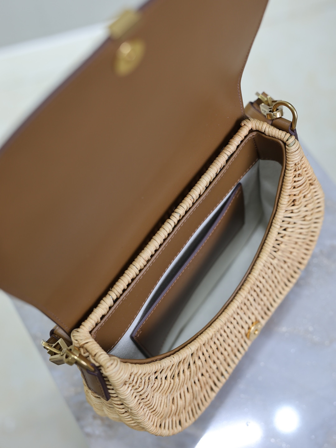 Y51 Mini VOLTAIRE top handle bag in osier 20x22x7.5cm