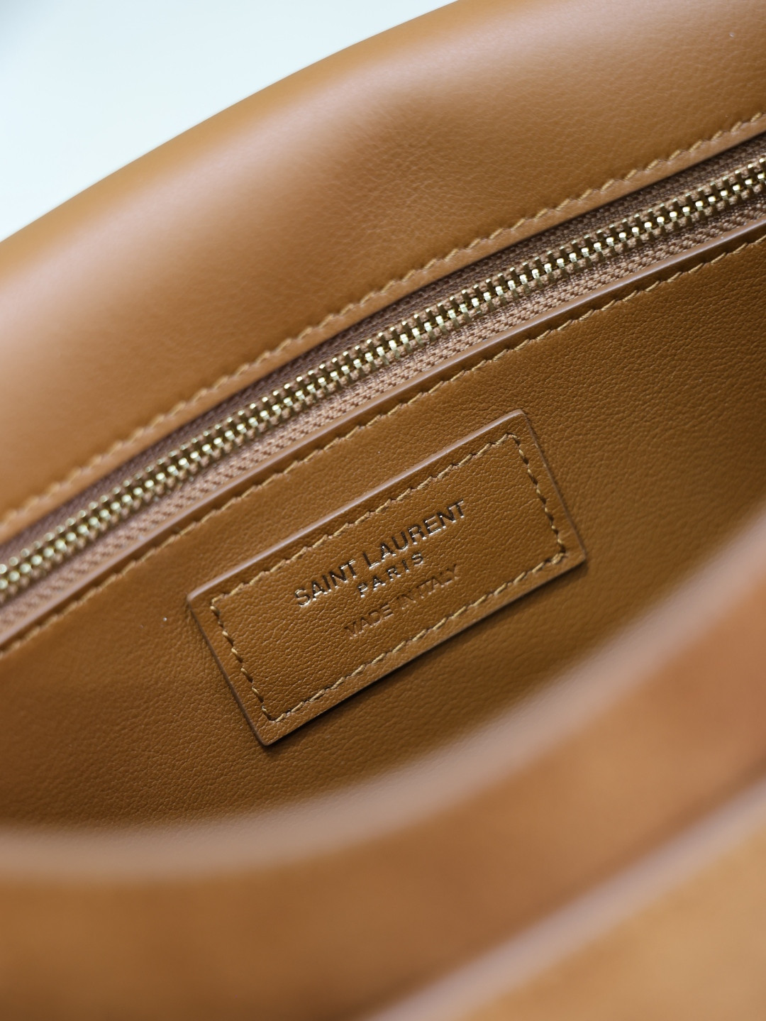 Y51 NIKI satchel in suede 21.5x16x9cm