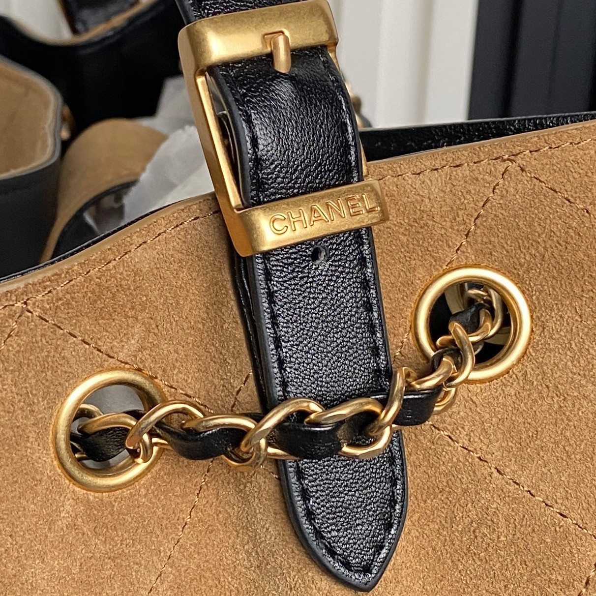 Ch**el Small Shopping Bag AS5634 24x36x14cm