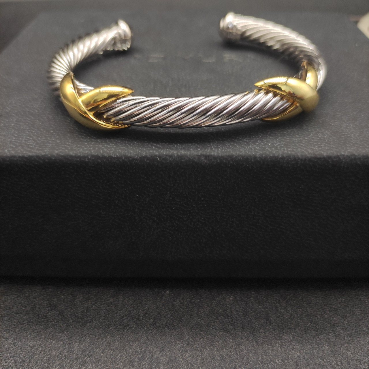 David Yurman 7mm Double X Bracelet(Wrist circumference 16-20cm)
