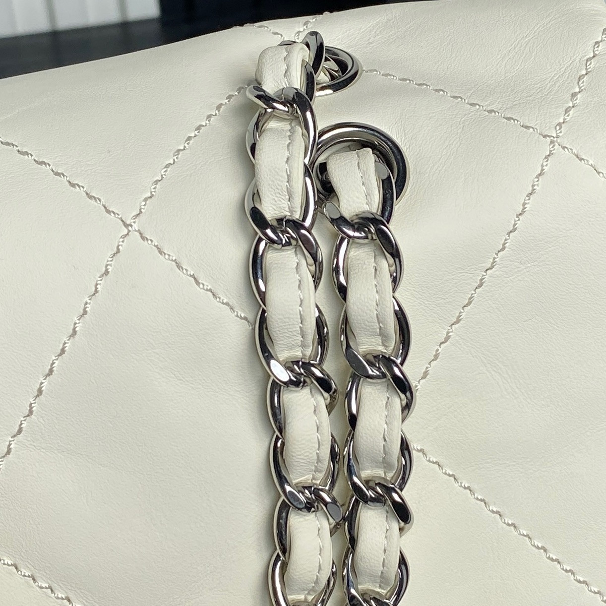 Ch**el Vintage Graffiti Tote Airport Bag 36x24x12cm