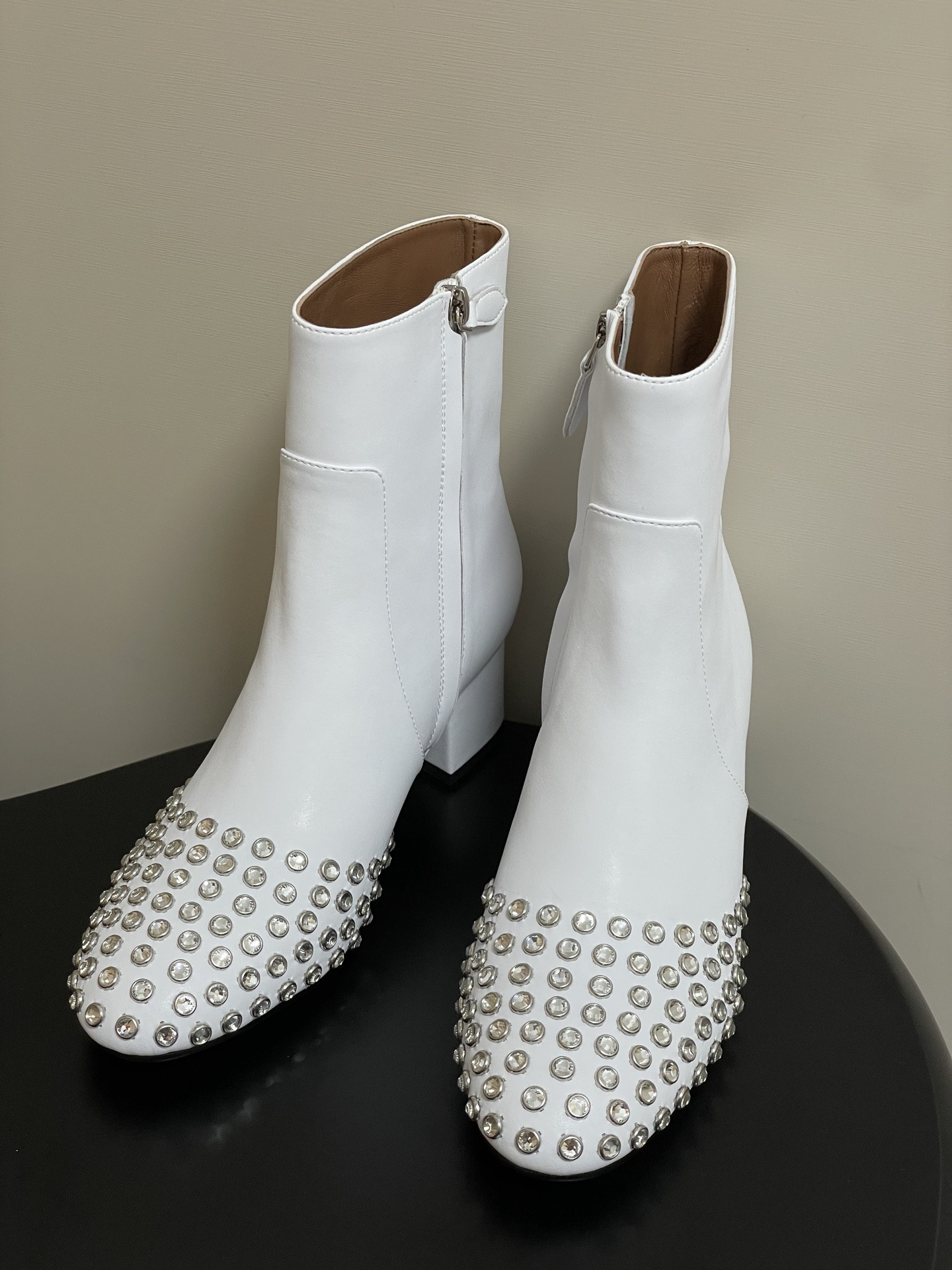 UA Alaia Crystal D1am0nd Boots 5.5cm Heel(Customized Size 7-10 days production time)
