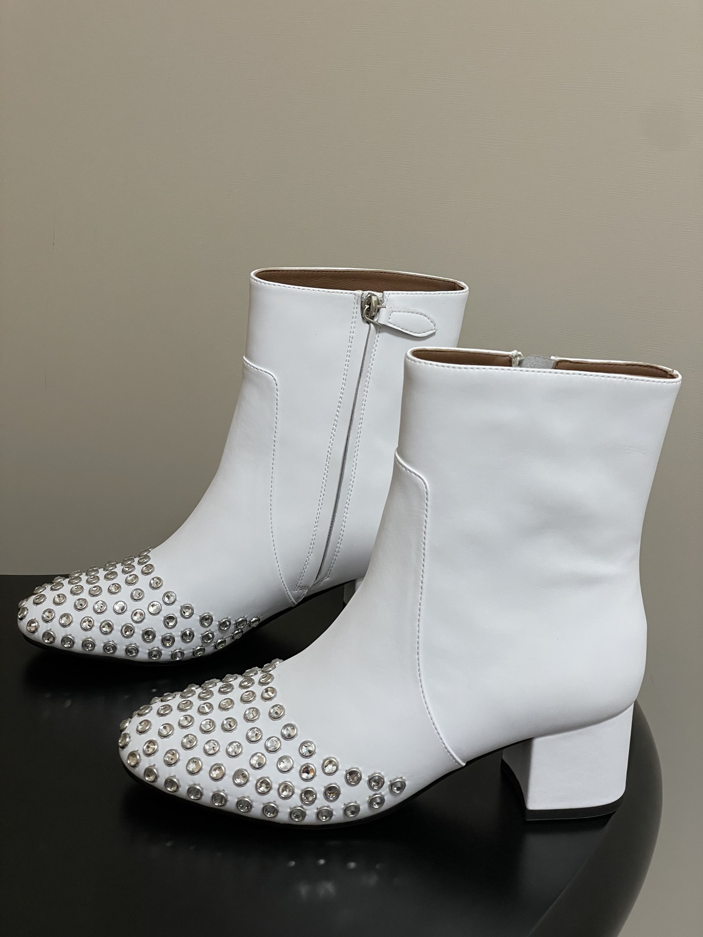 UA Alaia Crystal D1am0nd Boots 5.5cm Heel(Customized Size 7-10 days production time)