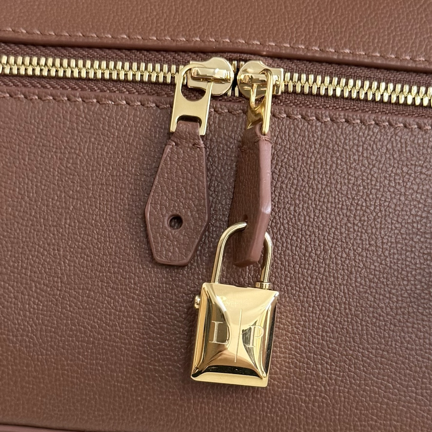 L0r0 P1ana Extra Bag L23 23x12x7cm