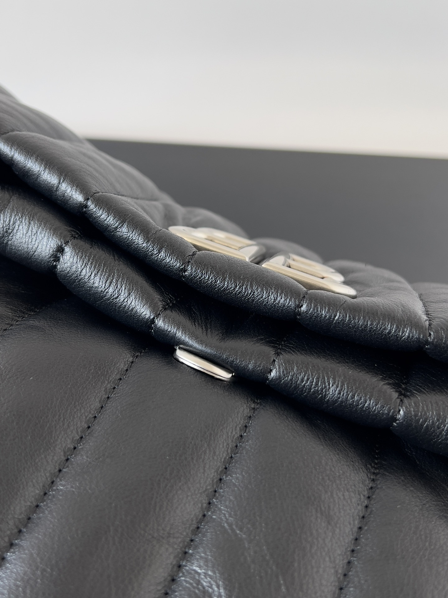 Ba1en*iaga Monaco Chain Bag Medium 32.5x22x9.9cm