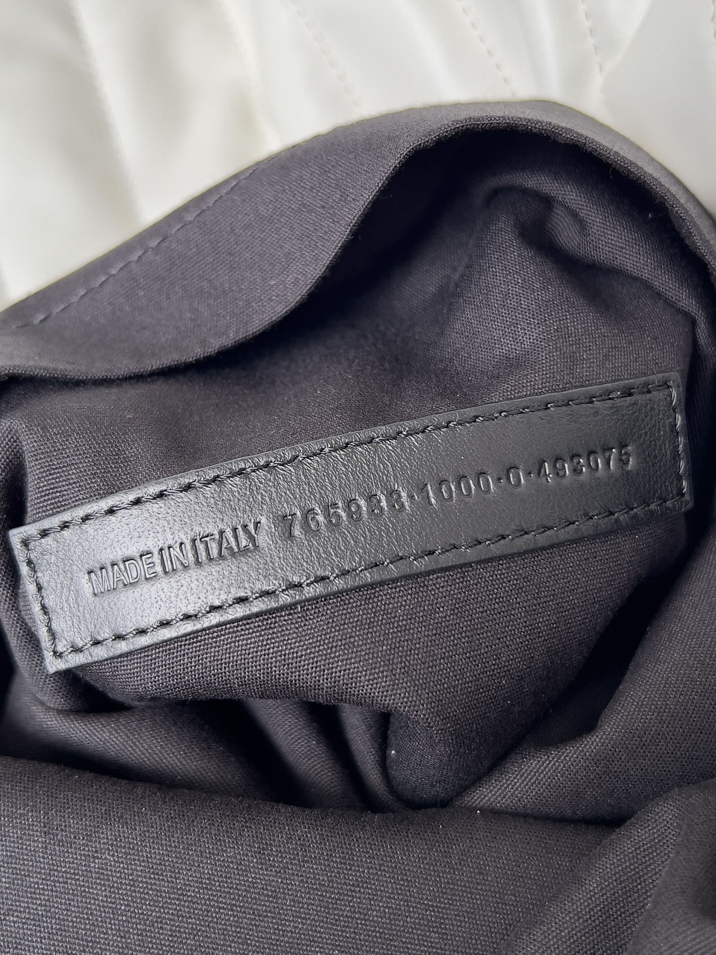 Ba1en*iaga Monaco Chain Bag Large 43.5x32x23cm