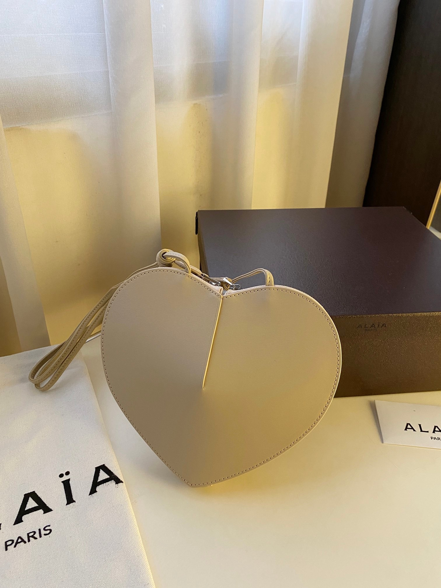 ALAÏA Le Coeur Heart Bag 18.5x20.5x5cm