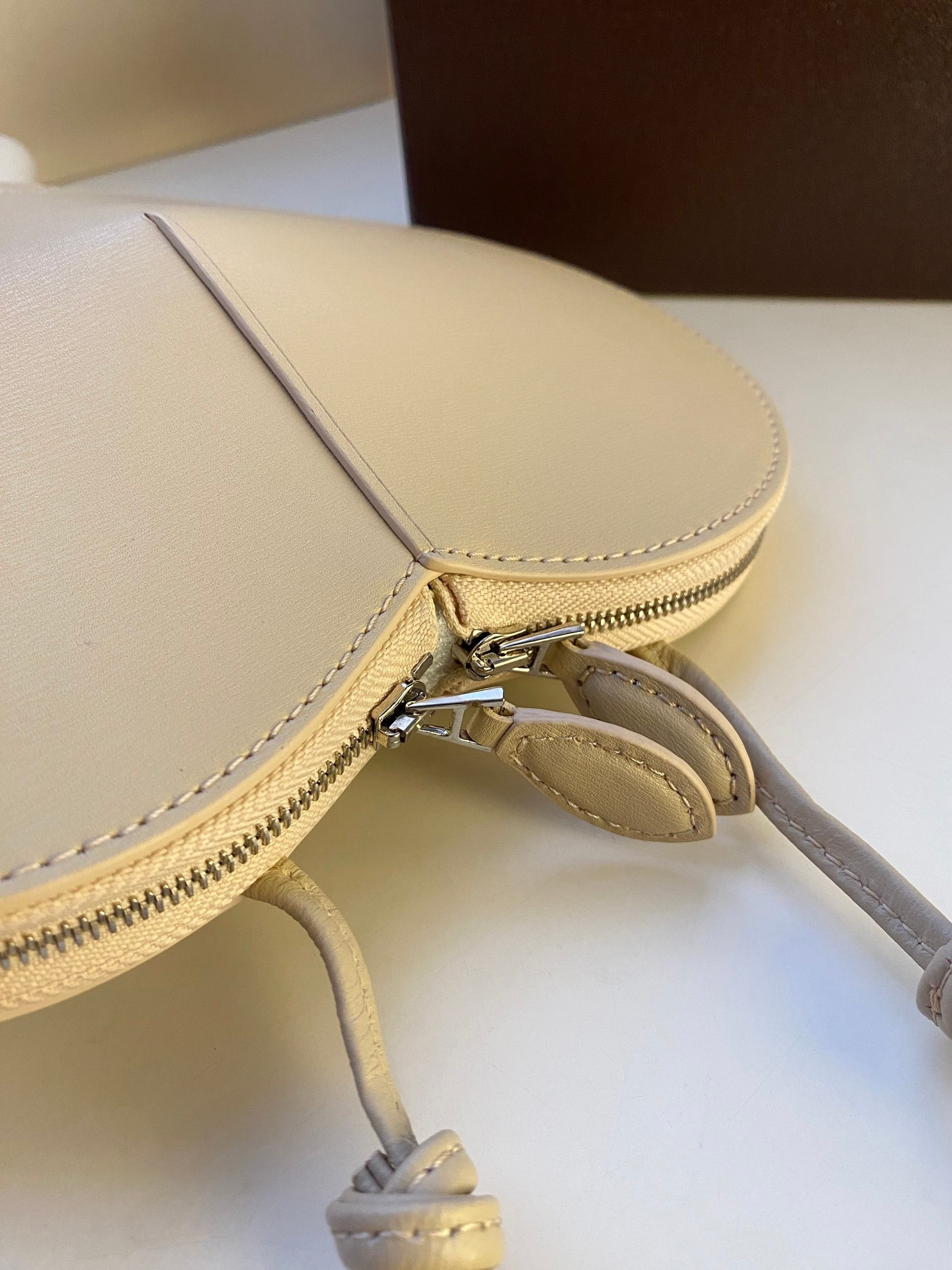 ALAÏA Le Coeur Heart Bag 18.5x20.5x5cm