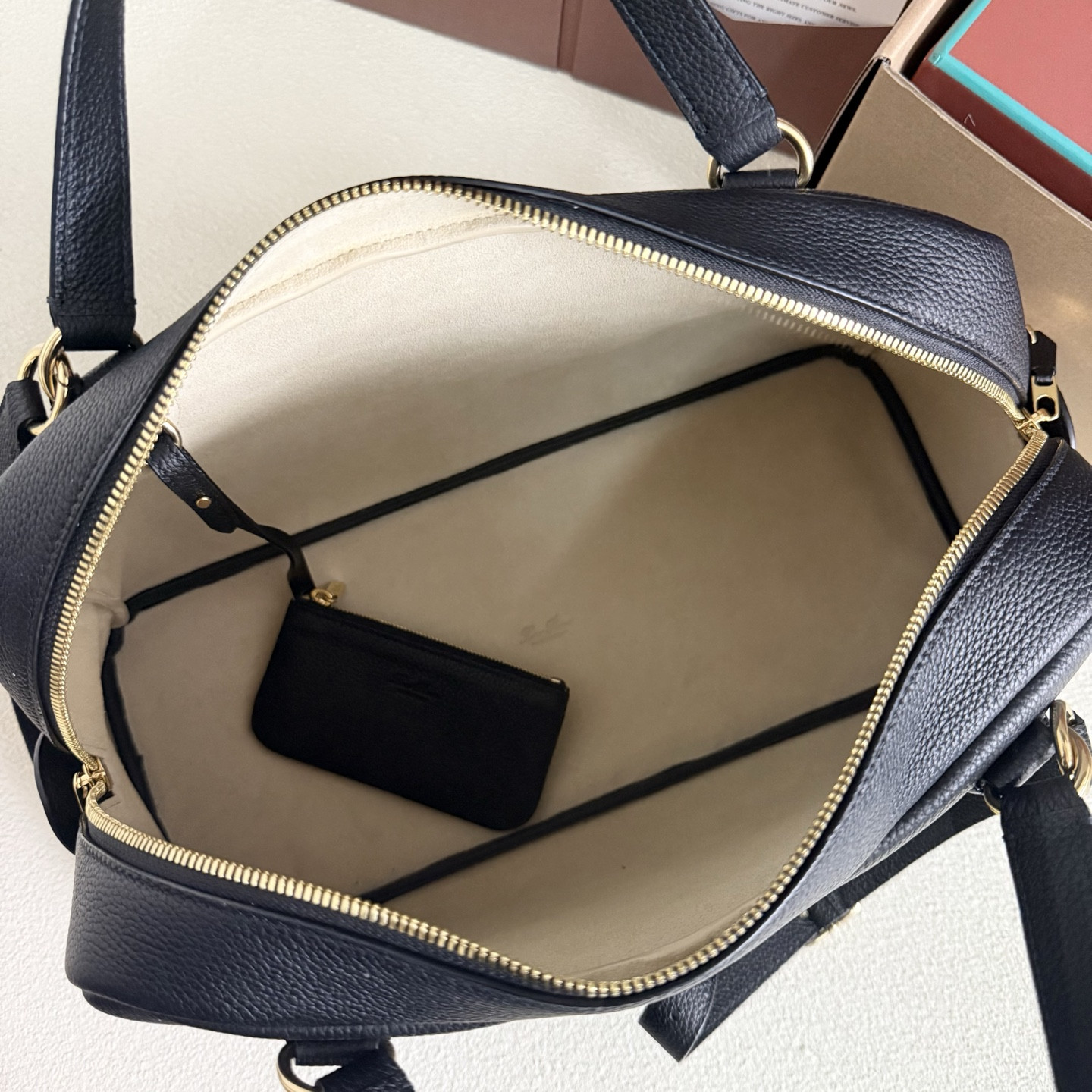 L0r0 P1ana Needle 38x22x16cm