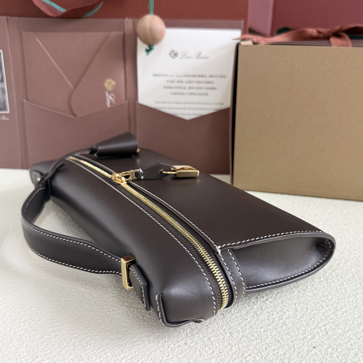 L0r0 P1ana Extra Clutch L29 29x14x3cm