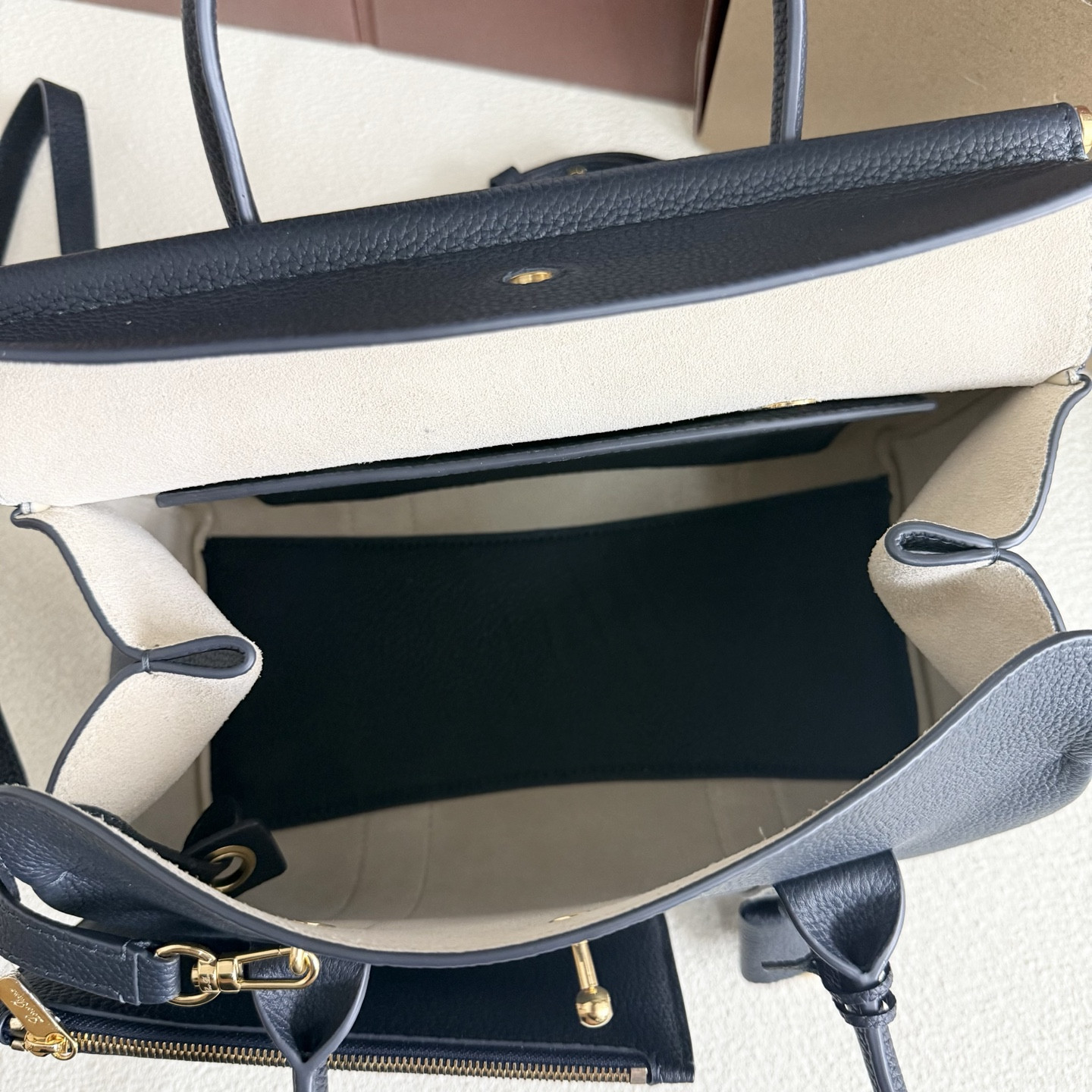 L0r0 P1ana Loom L25 Calfskin Deep Royal Blue 25x18x12.5cm