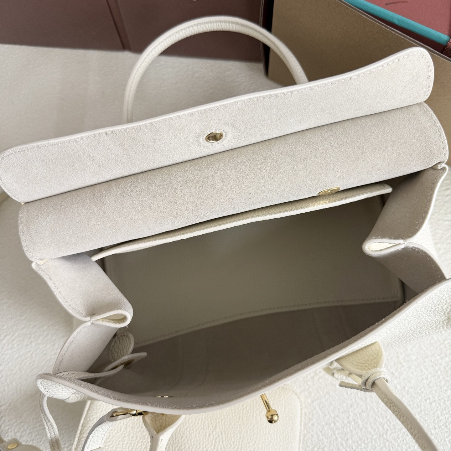 L0r0 P1ana Loom L25 Calfskin 25x18x12.5cm