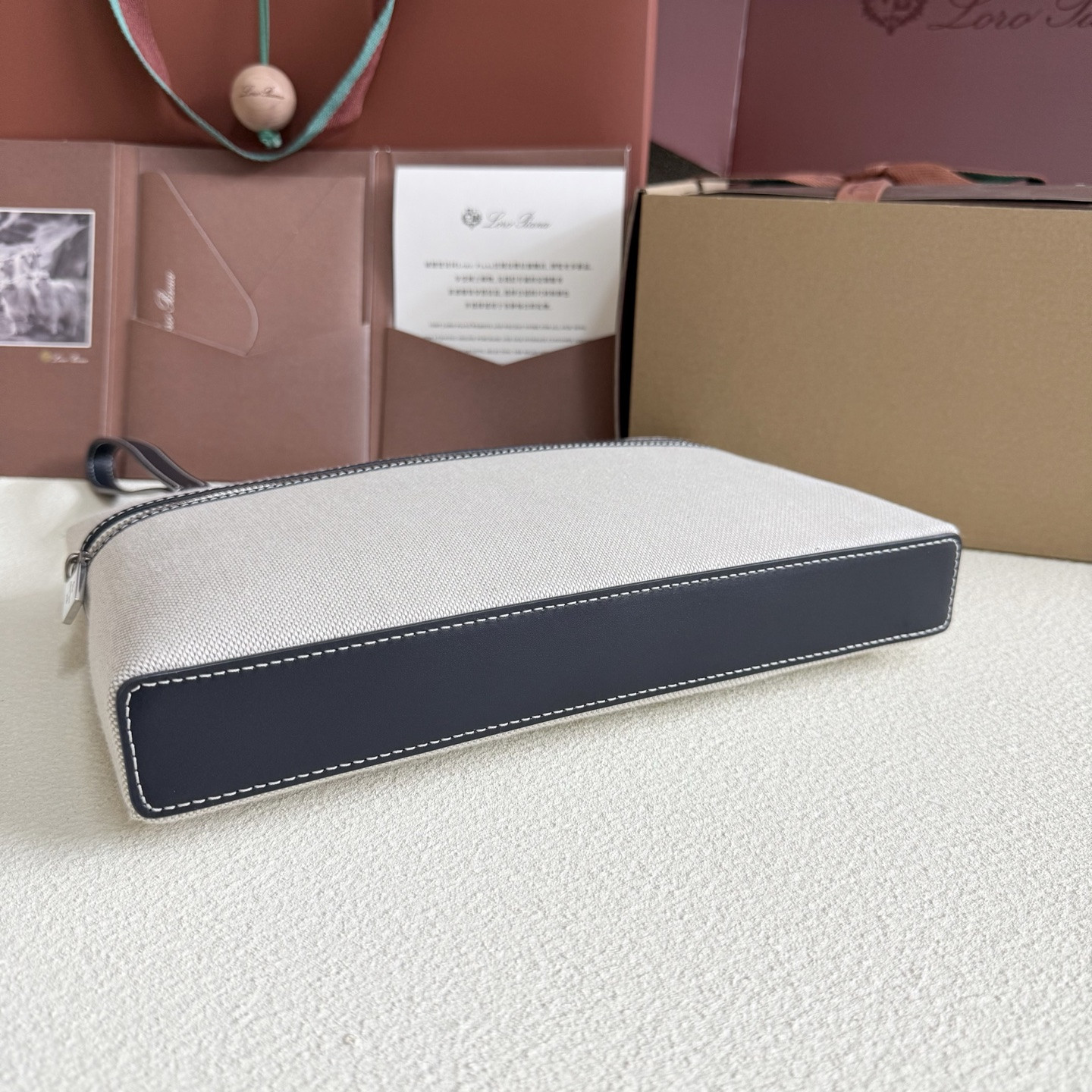 L0r0 P1ana Extra pouch L29 29x18x5cm