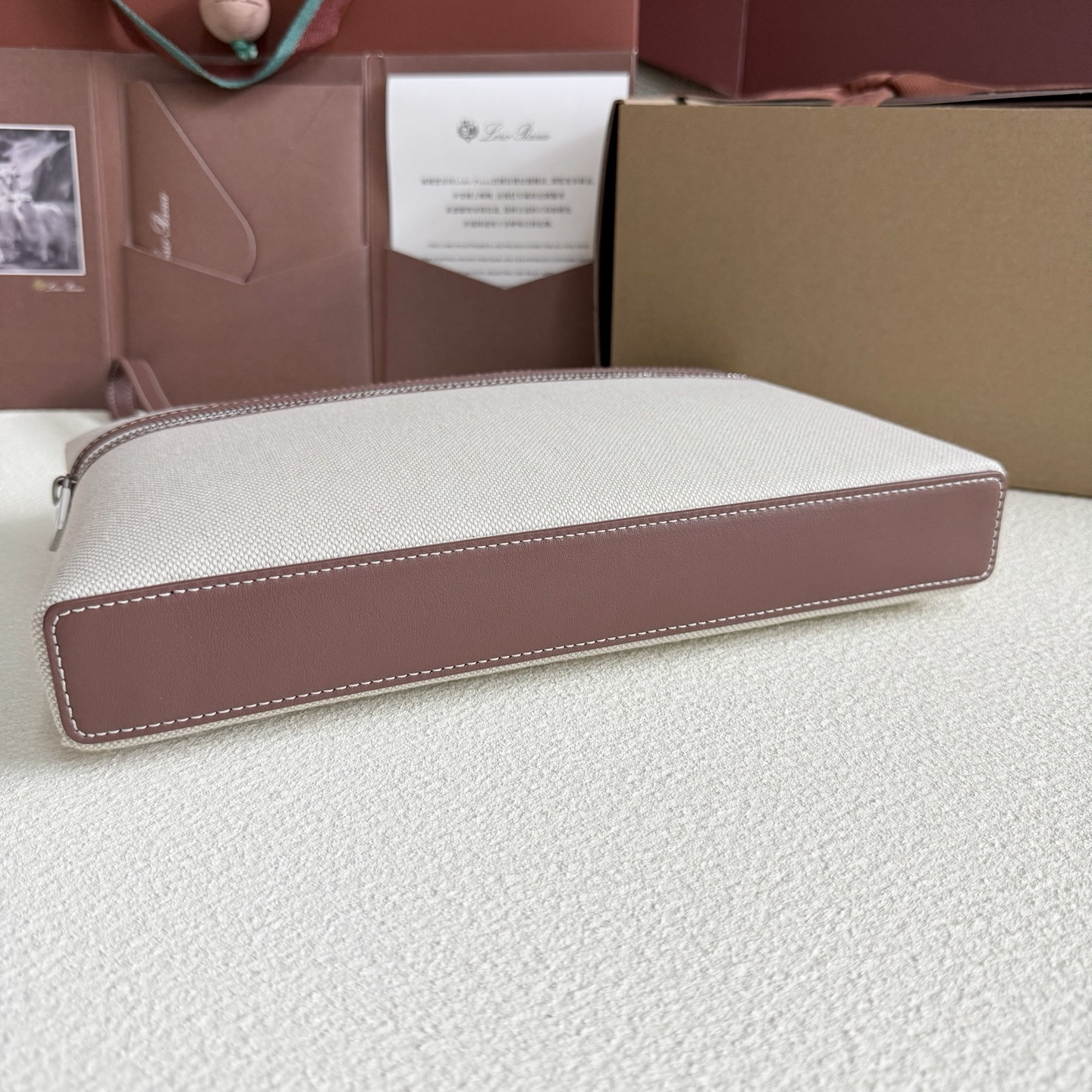 L0r0 P1ana Extra pouch L29 29x18x5cm