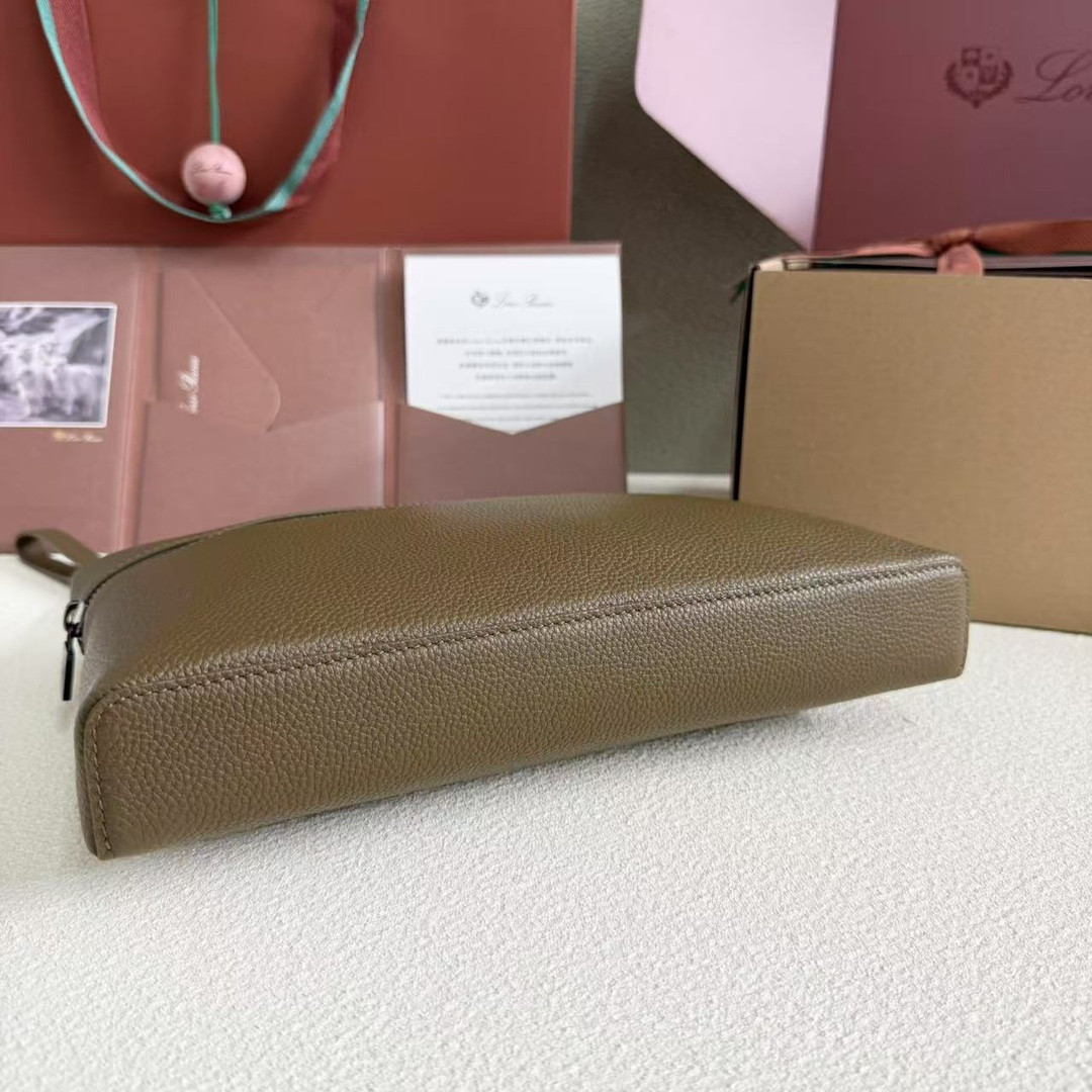 L0r0 P1ana Extra pouch L29 29x18x5cm