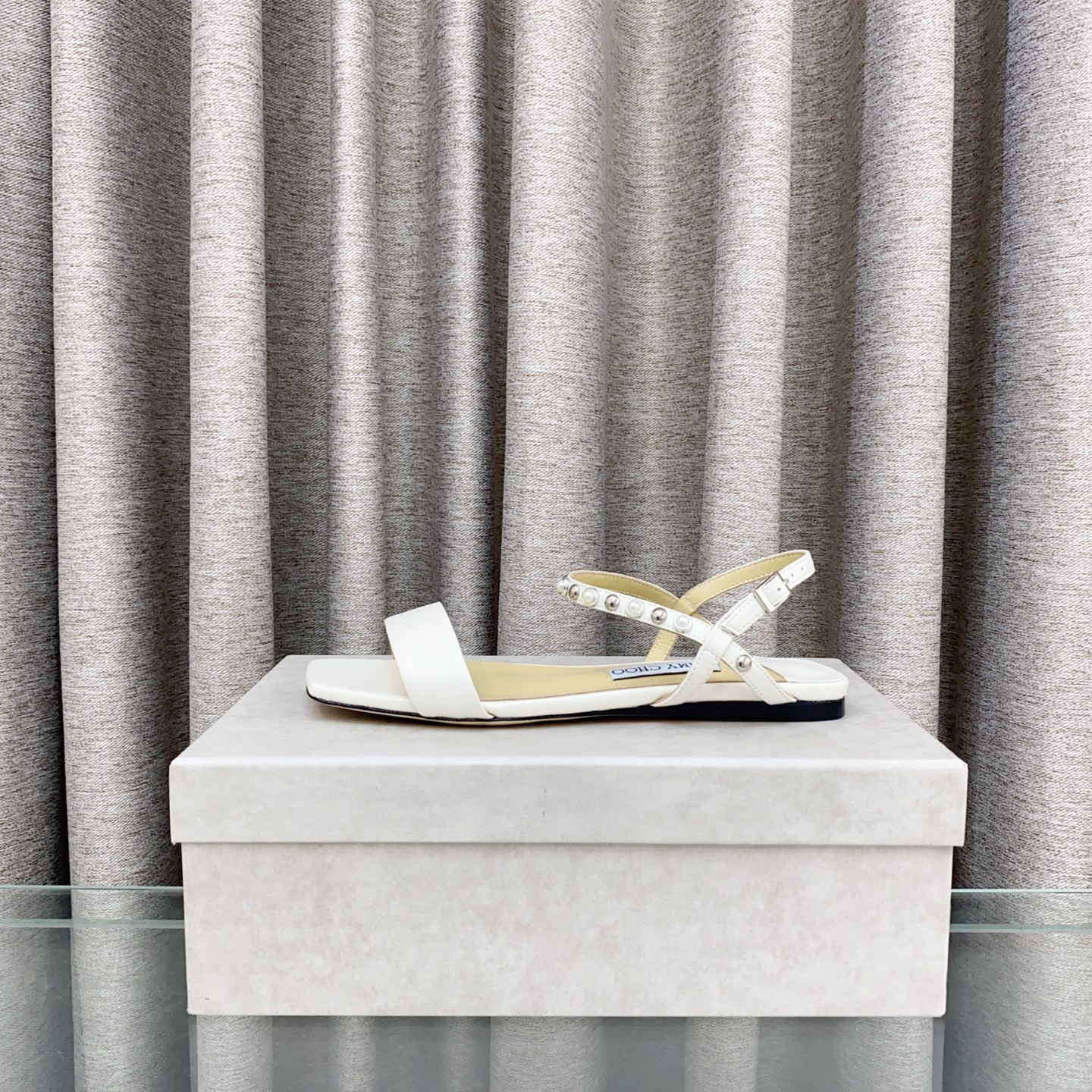 UA J1m*y Ch00 Sandals