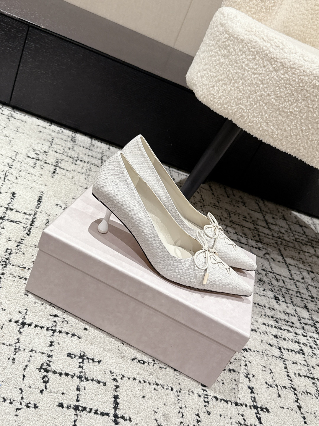 UA J1m*y Ch00 Scarlett Pumps 5cm