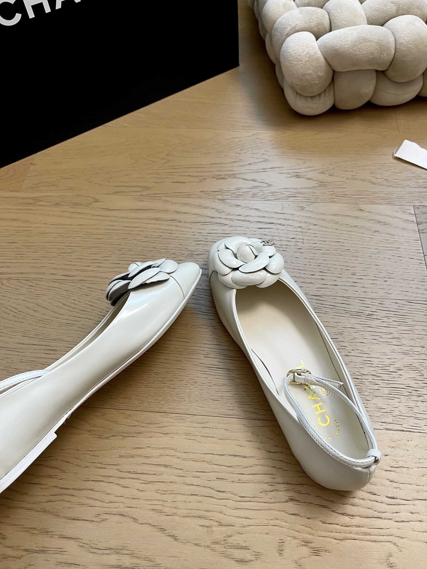 UA Ch**el Ballet Flats