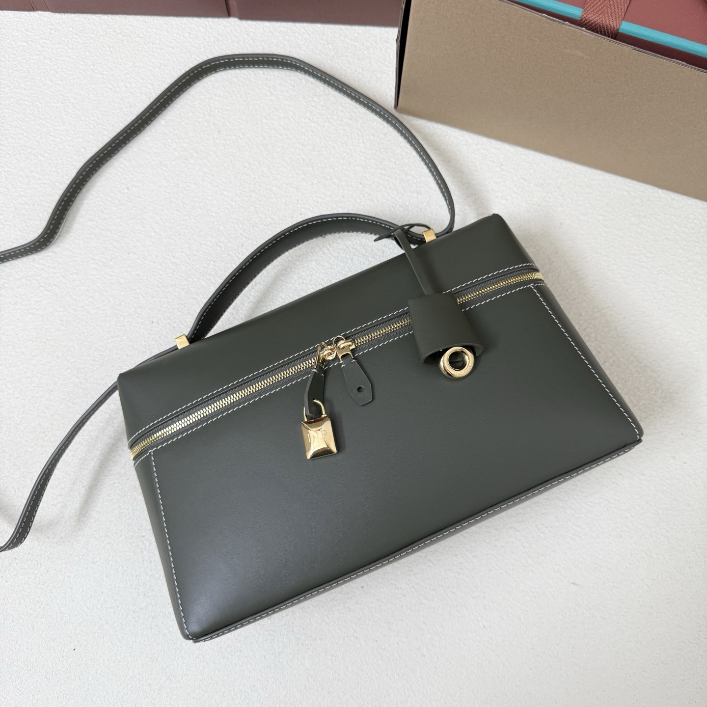 L0r0 P1ana Extra Pocket L27 16x27x10cm