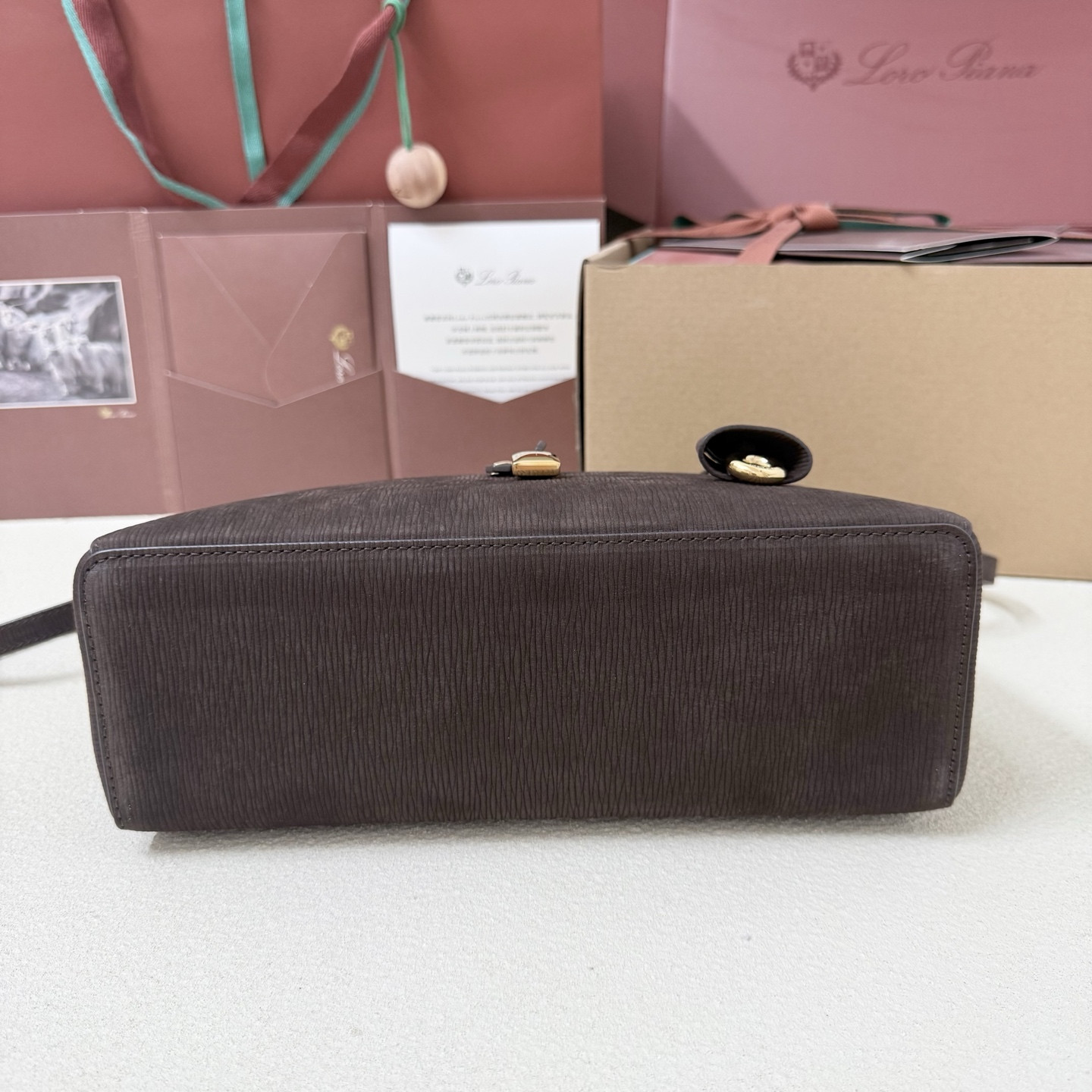 L0r0 P1ana Extra Pocket L27 16x27x10cm