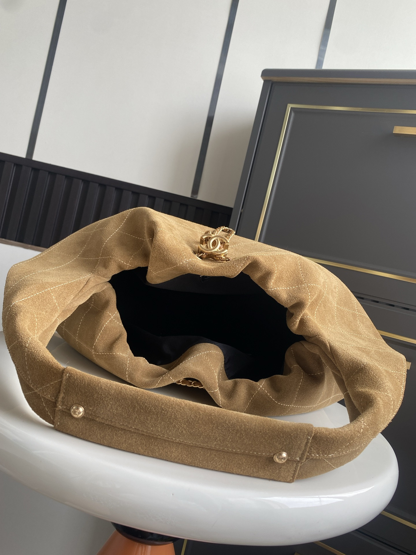 Ch**el Large Hobo Bag 30x12x45cm