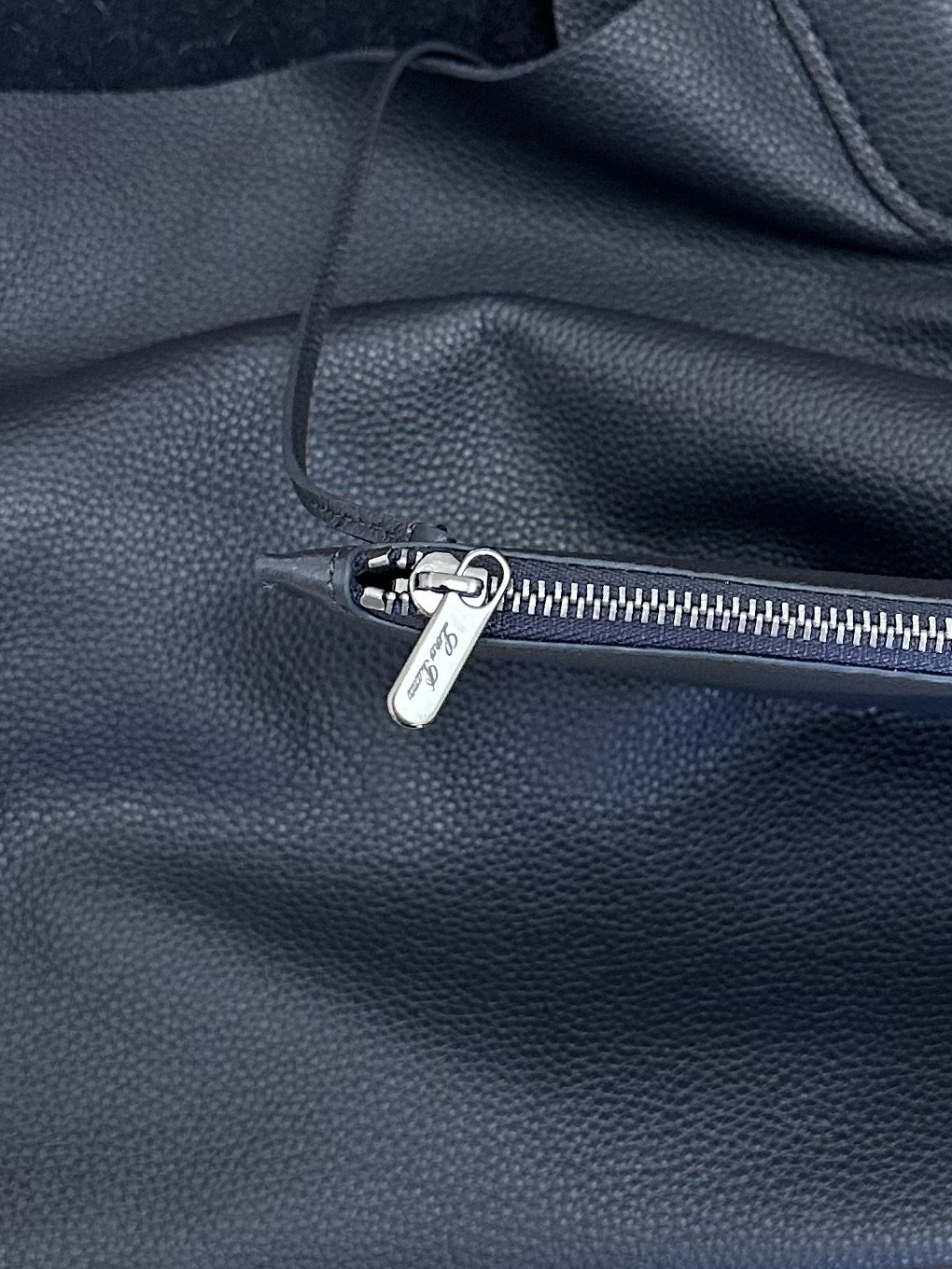 L0r0 P1ana Bale Hobo 40x32x27cm Handle length 22cm Without Box