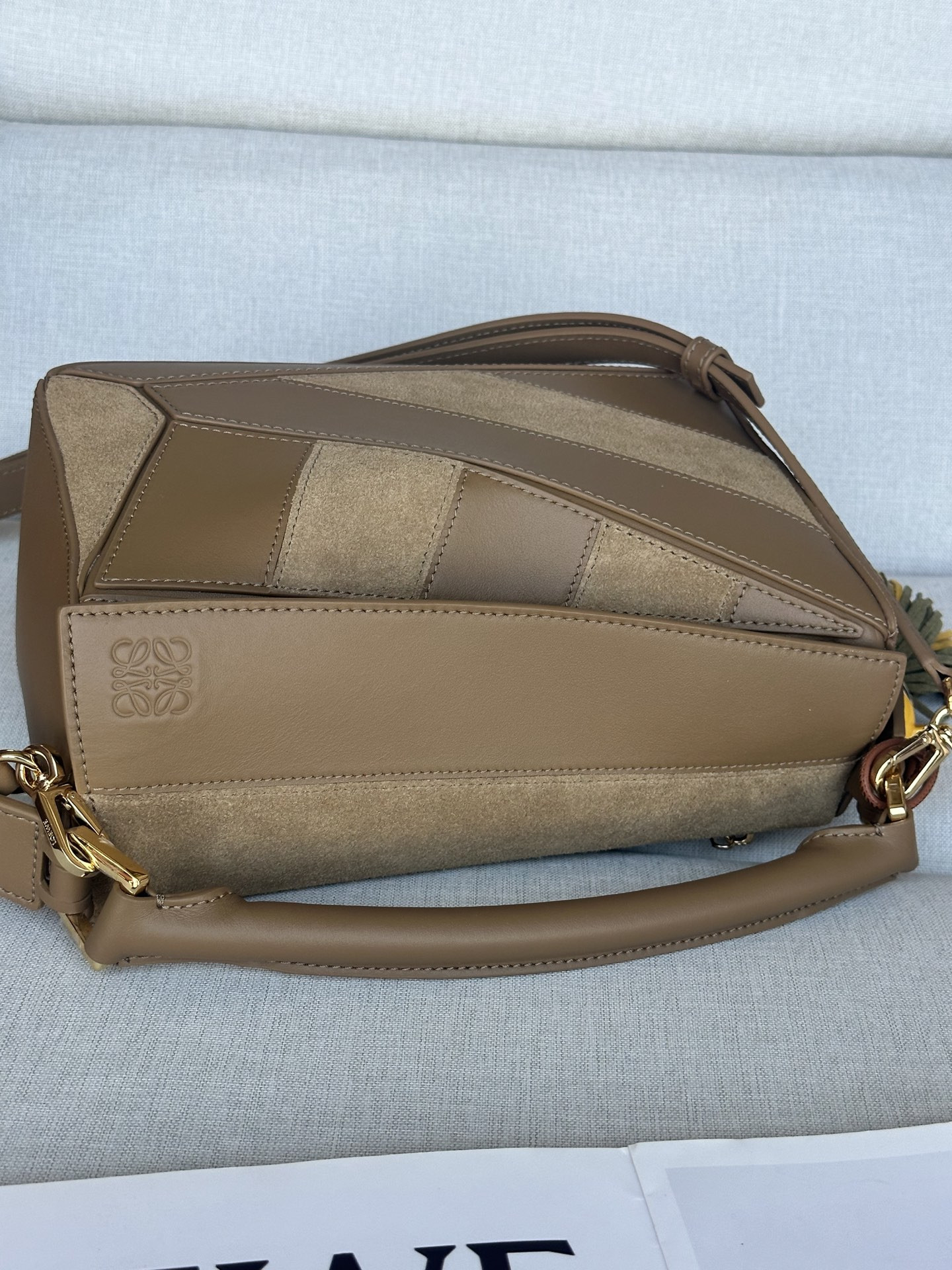 LOEWE Small Puzzle Bag in Classic Calfskin and Suede 16.5x24x10.5cm