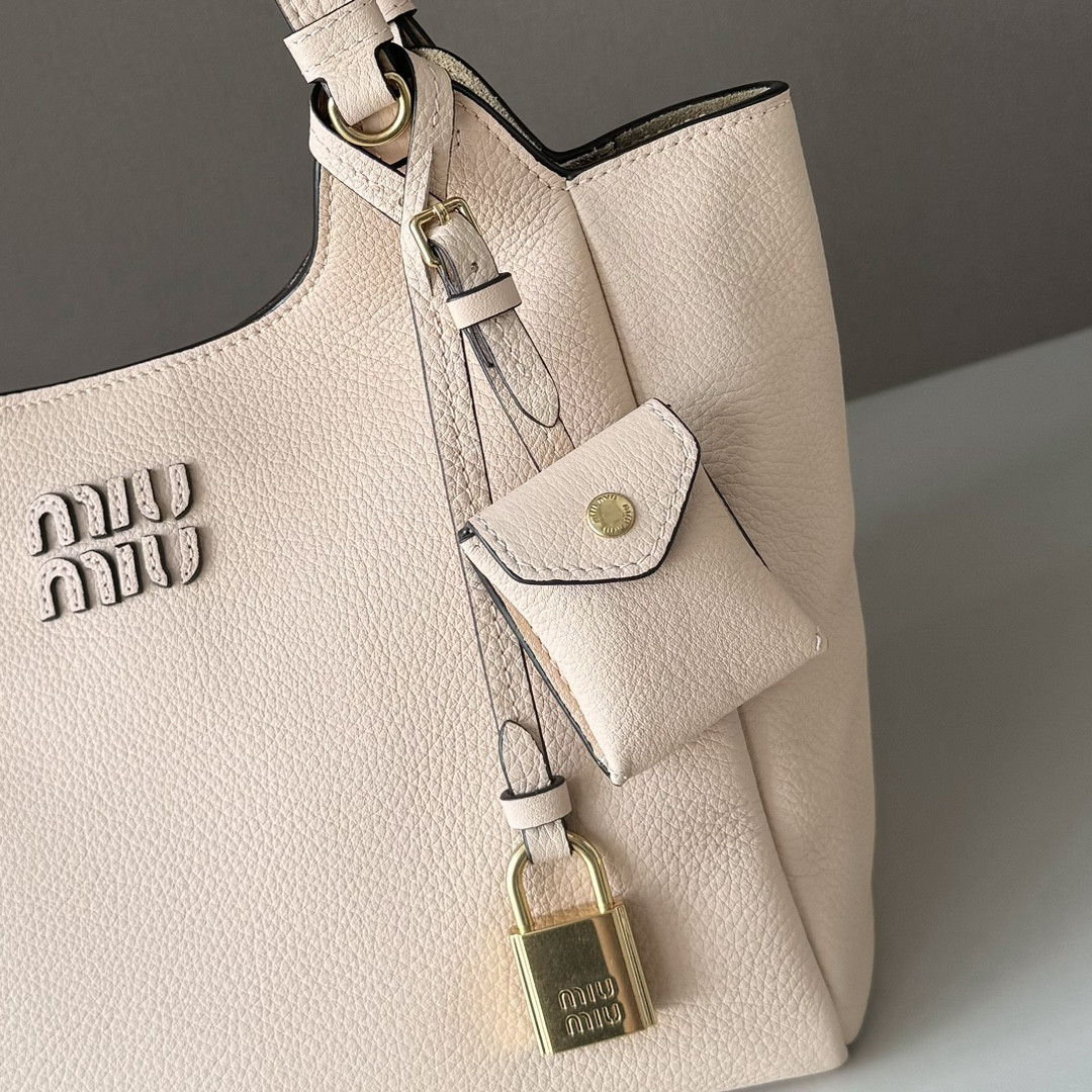 Miu Miu Leather Handbag 20x25.5x13cm