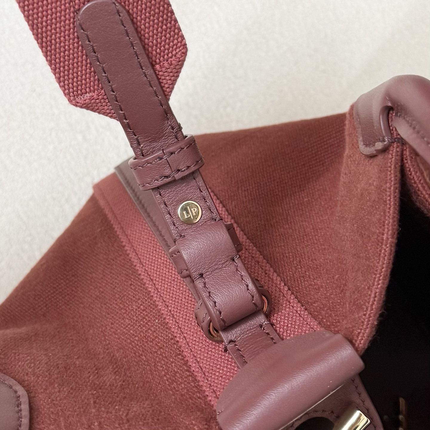 L0r0 P1ana Large Bale Cotton bag 24x20x27cm