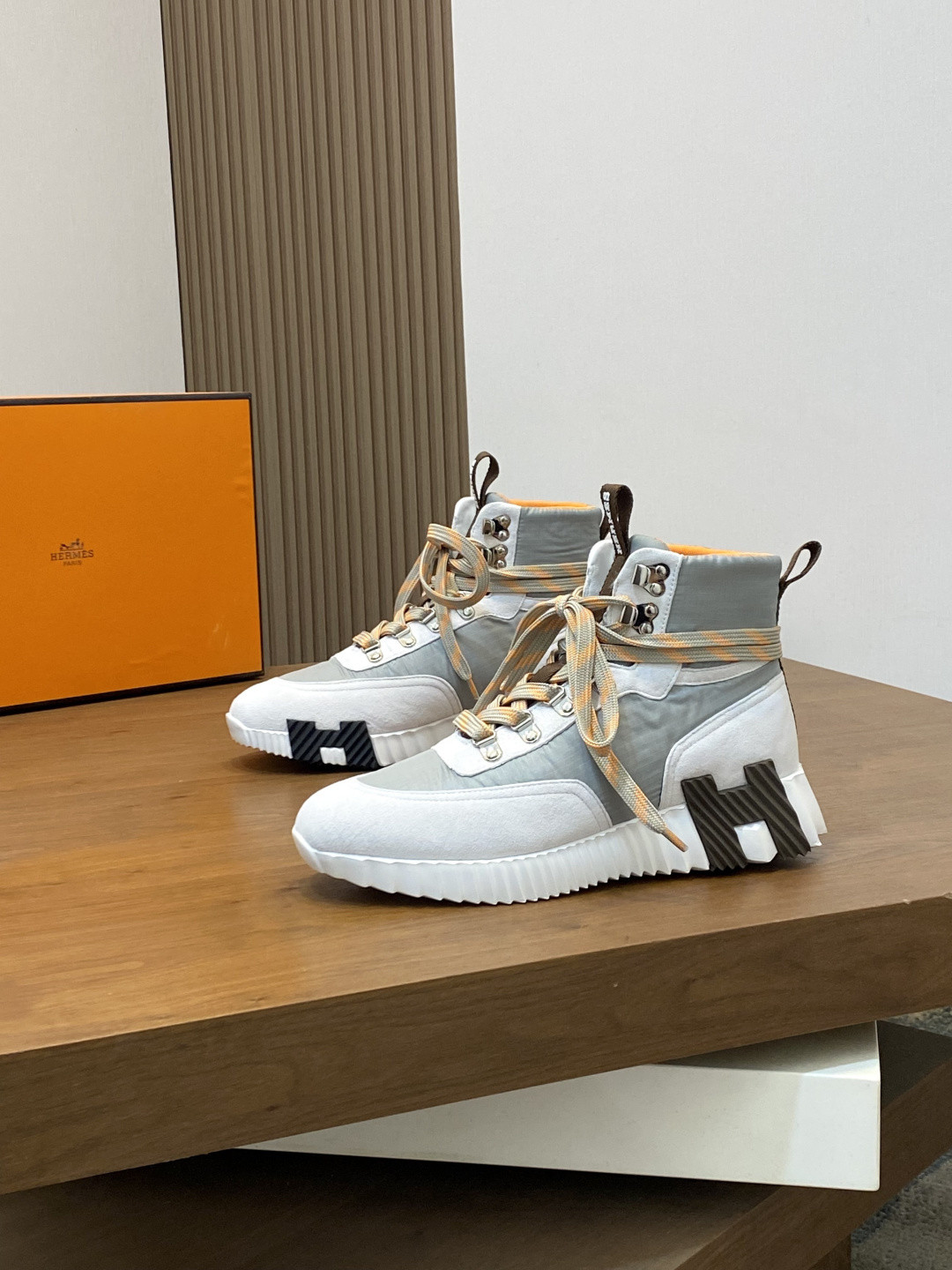 UA H**me5 Klimb Sneaker