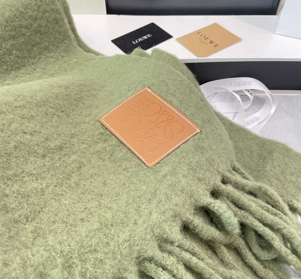 L0ew* Mohair scarf 40x185cm