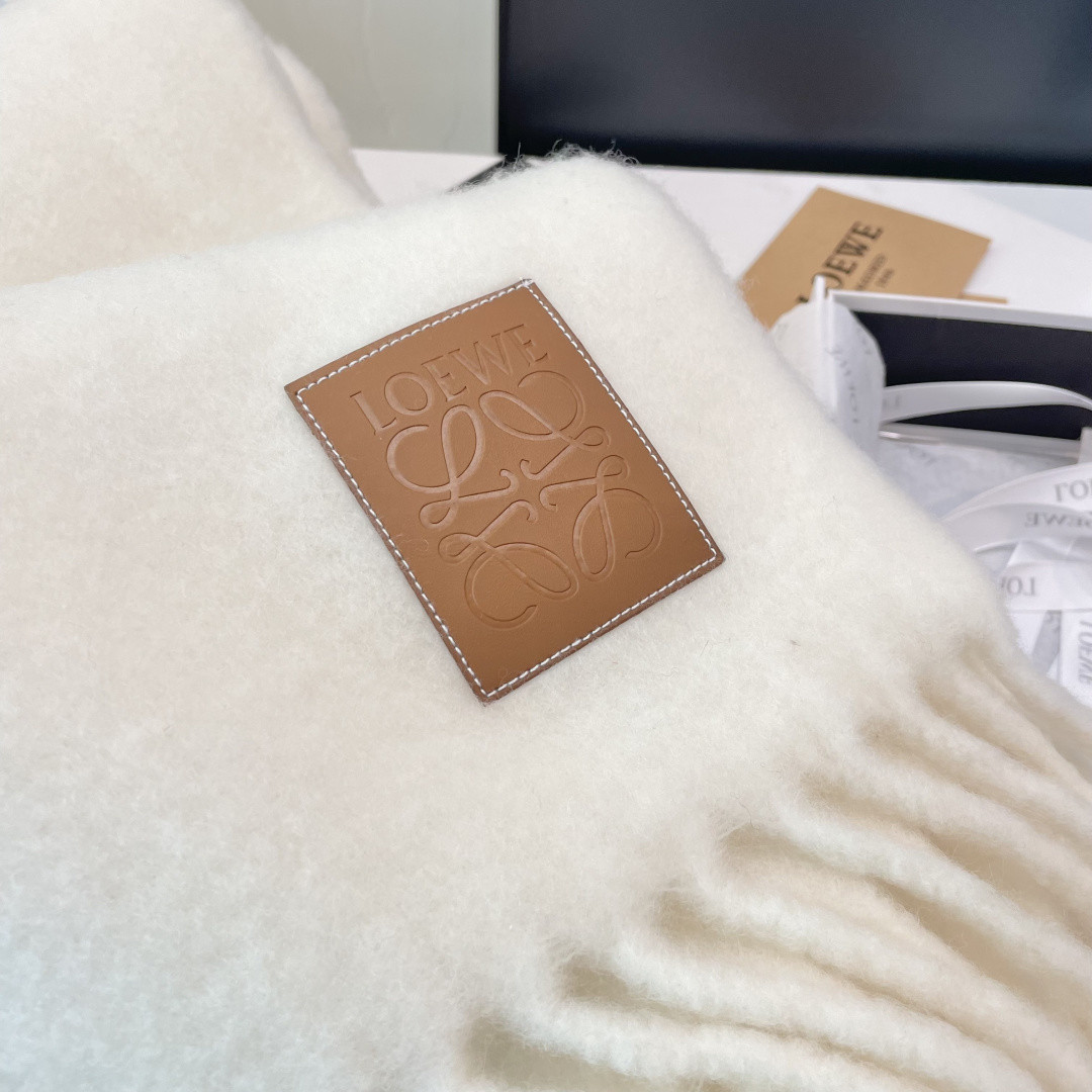 L0ew* Mohair scarf 40x185cm