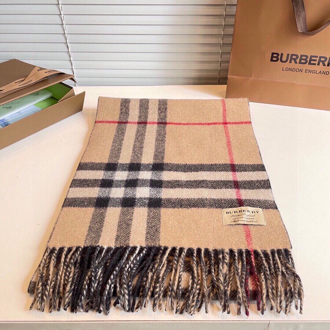 Bv*b*rry scarf 32x200cm