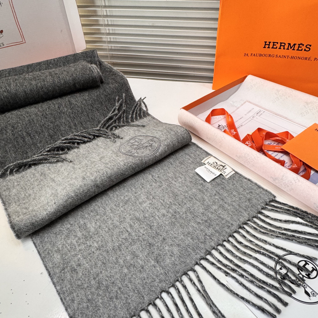 H**me5 Double-sided scarf 30x200cm