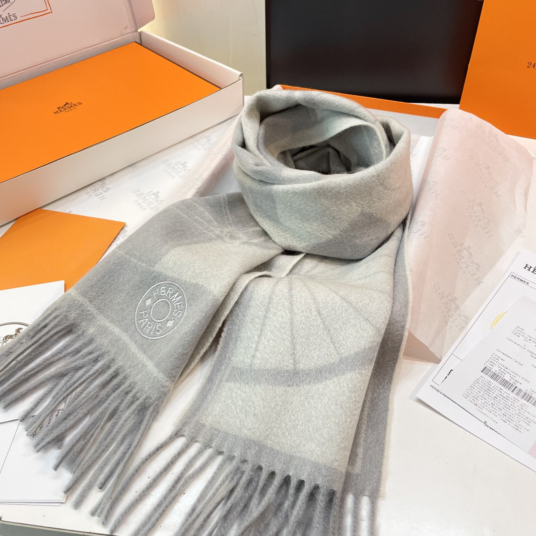 H**me5 scarf 35x200cm