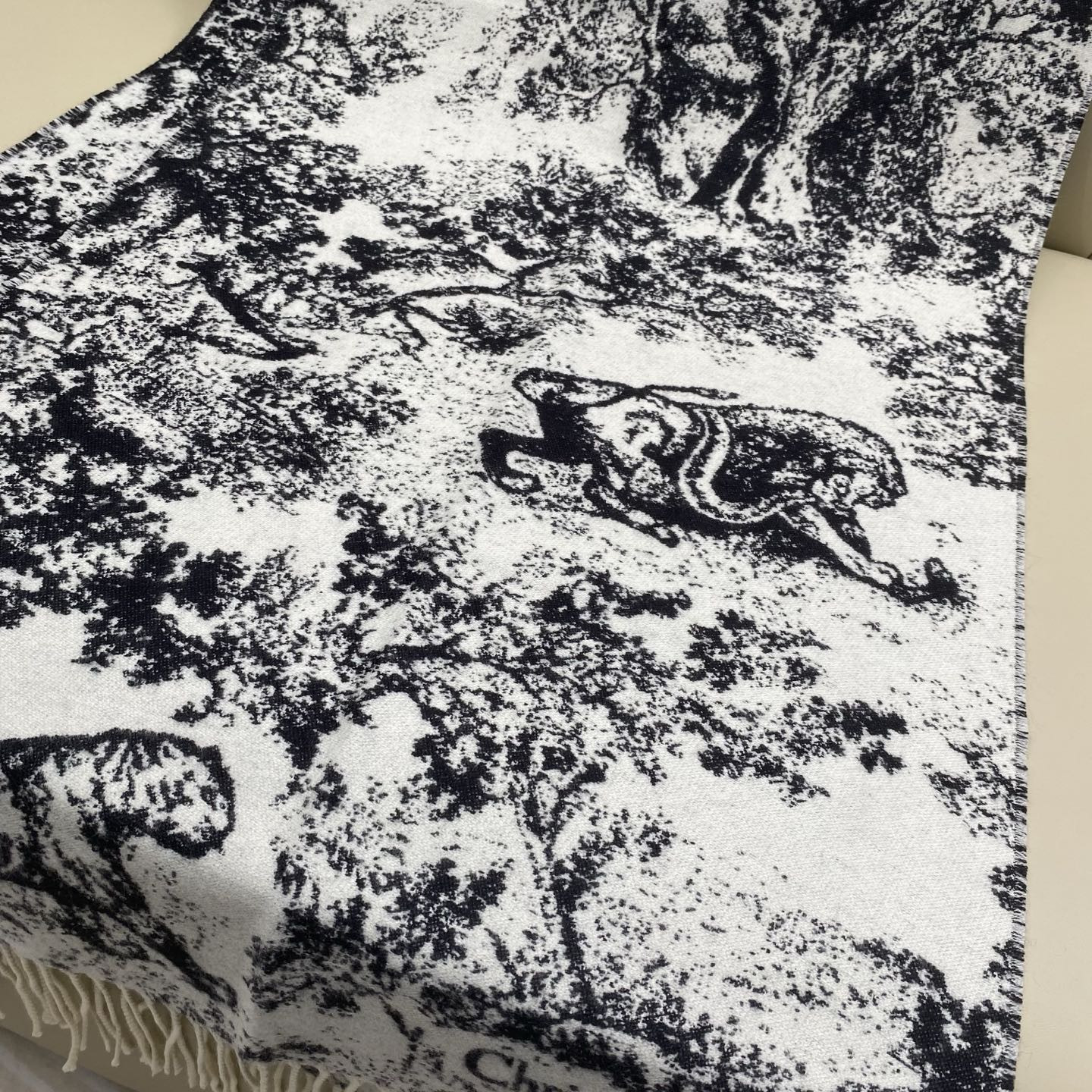 Dior scarf 200x45cm 59% cashmere 41% wool