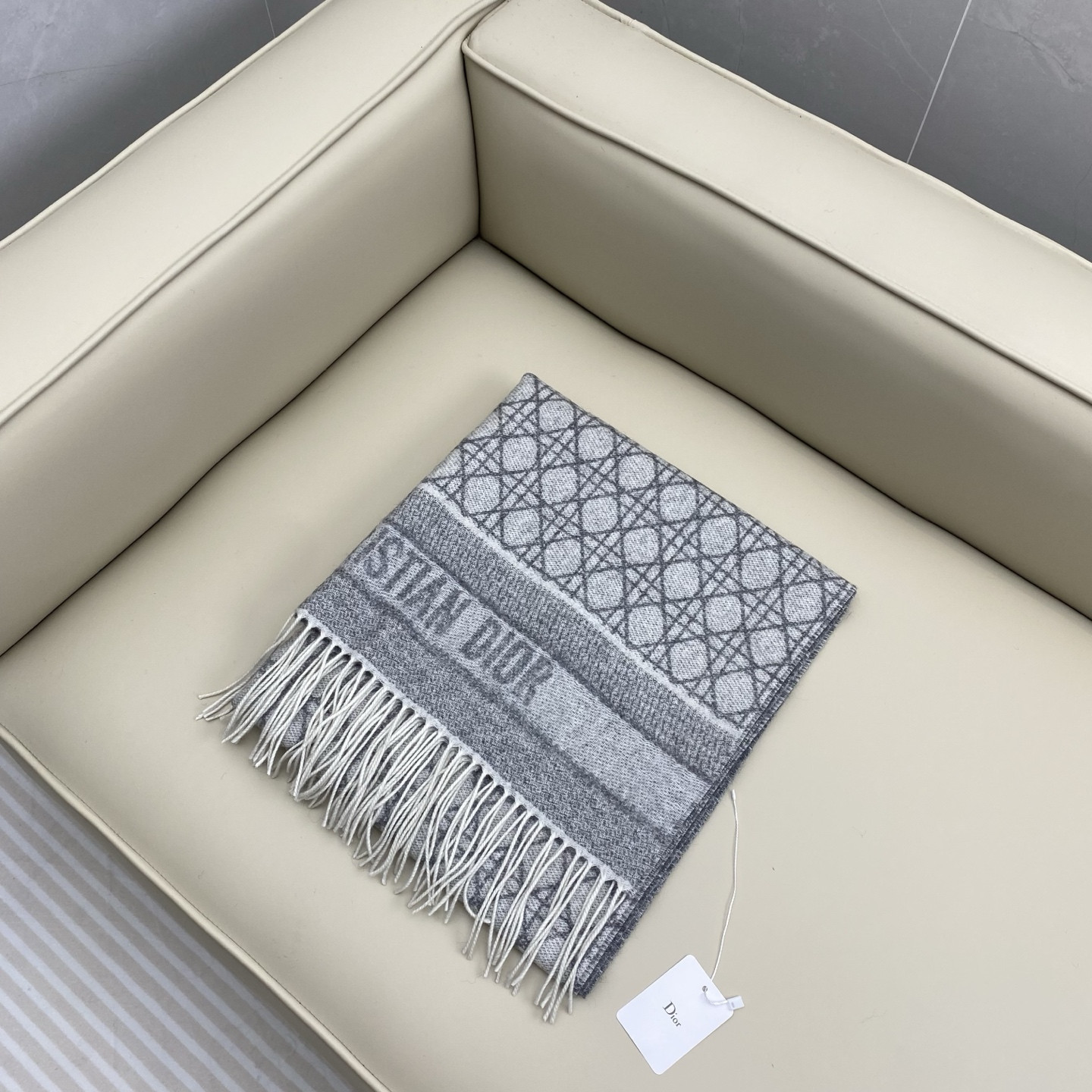 Dior Cannage scarf 220x45cm 67% cashmere 43% virgin wool