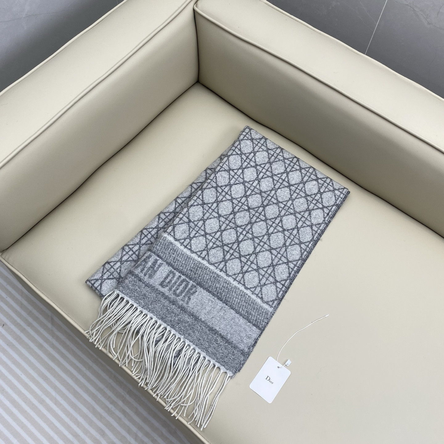 Dior Cannage scarf 220x45cm 67% cashmere 43% virgin wool